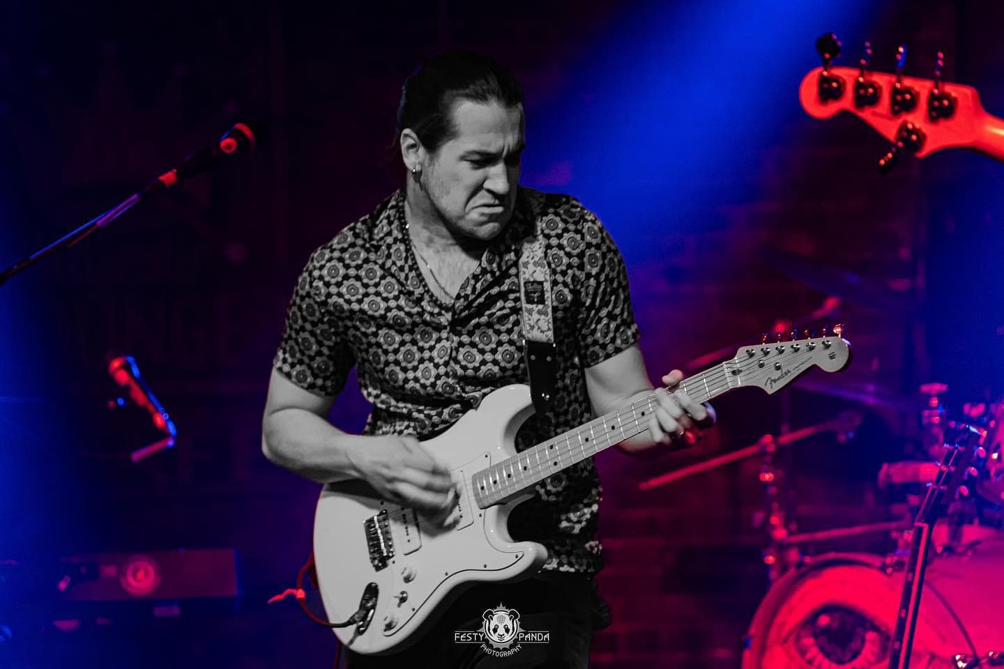 Charlie Mellinger live photo