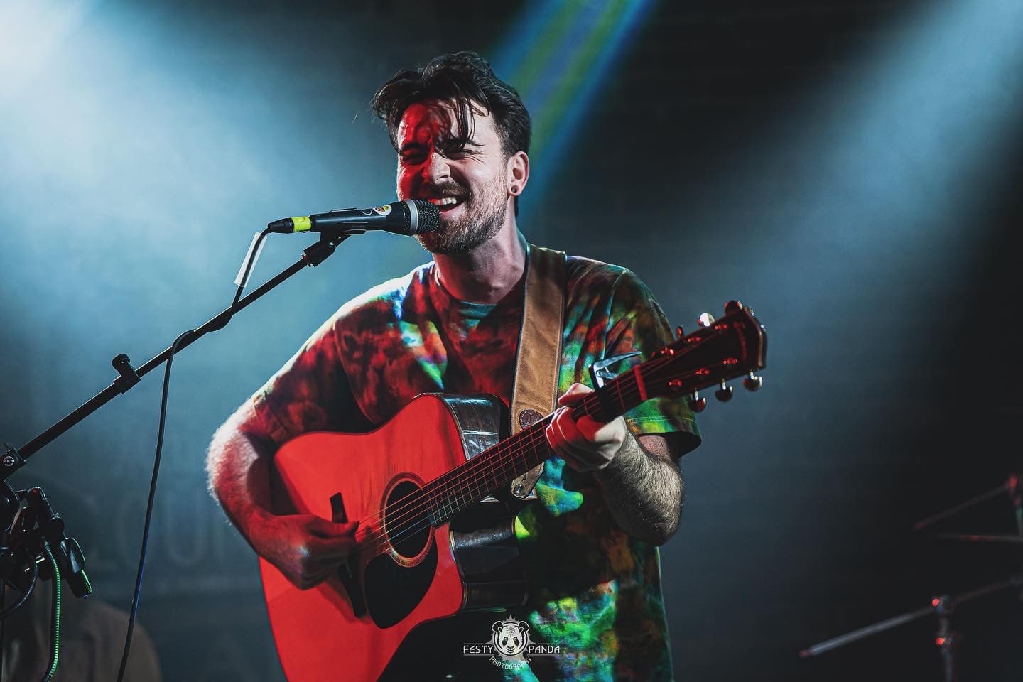 Charlie Mellinger live photo